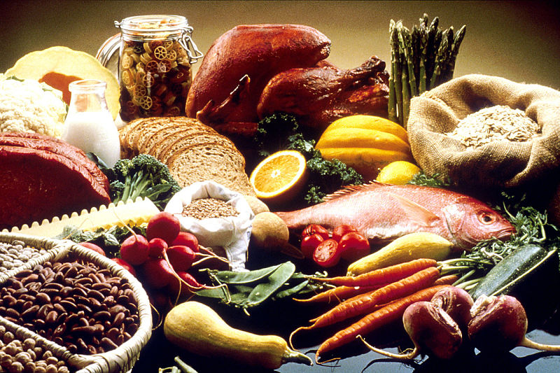 Many foods combine high fiber with high to moderate protein